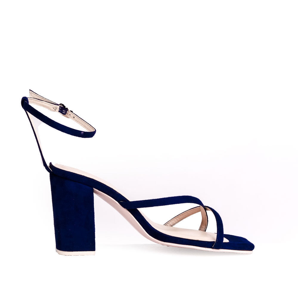 STRUT | Transitional. Versatile. Refined. | Strut